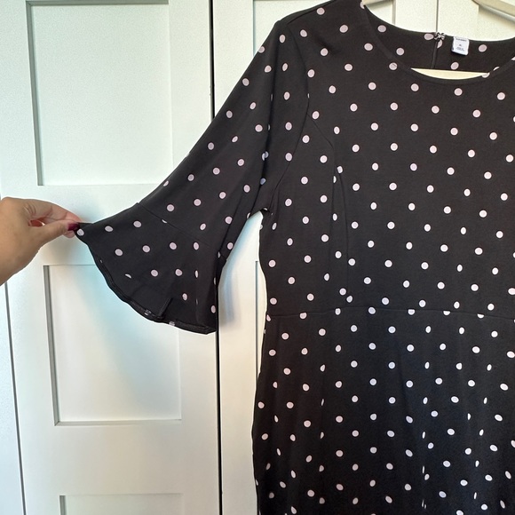 Gray and black polka dot dress - Picture 3 of 3